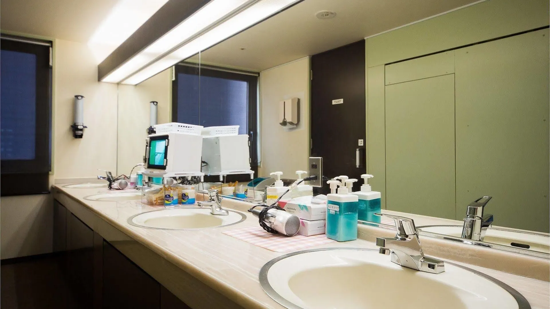 Capsule Inn Sapporo Hostel Hotell